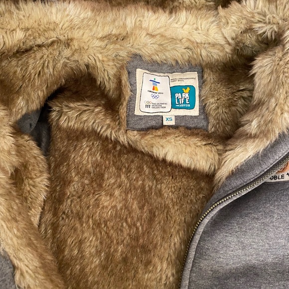 XS EUC Parklife by aritzia faux fur grey Olympic hoodie - Picture 4 of 4